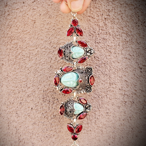 New Carved 3 Blue Goddess Face Garnet 925 Silver Bracelet. - Picture 7 of 15